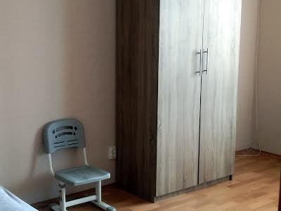 квартира за адресою Драгоманова вул., 1-Д