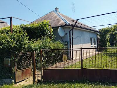 дом по адресу Центральна