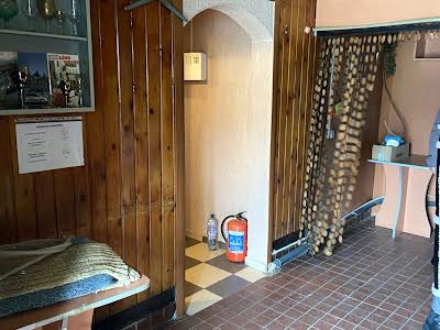 комерційна за адресою Бориса Тлехаса вул., 3