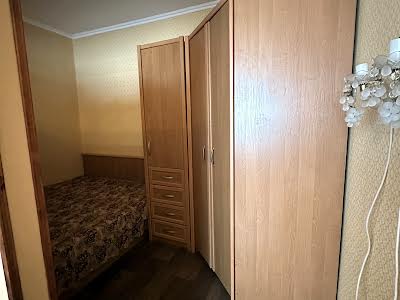 квартира по адресу Владимира Момота ул., 42