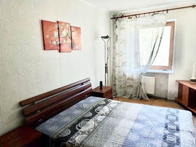 квартира по адресу Салютная ул., 20