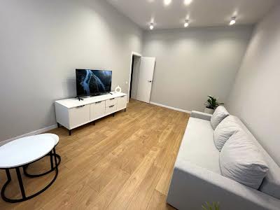 квартира за адресою Пекарська вул., 15