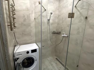 квартира за адресою Тарасівська вул., 21