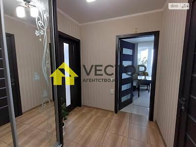 квартира за адресою Героїв України вул., 8А