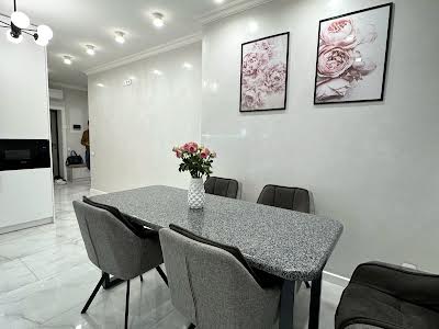 квартира за адресою Свободи, 1