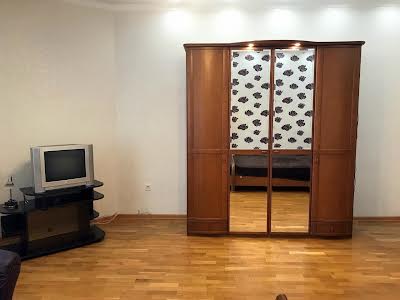 квартира за адресою Степана Руданського вул., 3