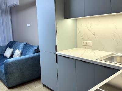 квартира за адресою Дніпровська набережна вул., 20-А