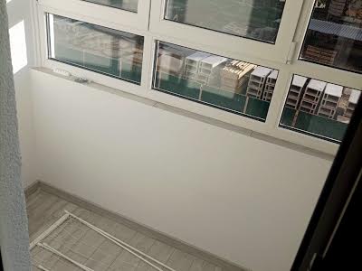 квартира за адресою Озерна вул., 27а