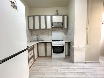 квартира по адресу Героев Небесной Сотни просп., 36/1