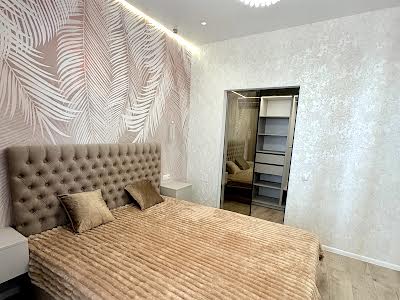 квартира по адресу Краснова ул., 3