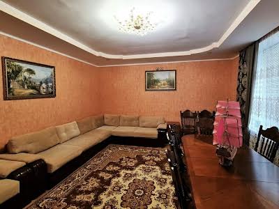 квартира за адресою Гарнізона, 4