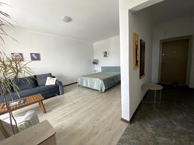 квартира за адресою Довженка, 50