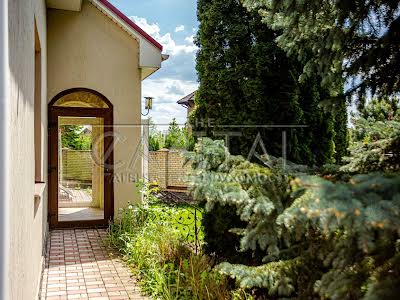 дом по адресу с. Белогородка, Чернобыльская
