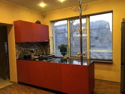будинок за адресою Пирогівський Шлях вул. (Червонопрапорна)