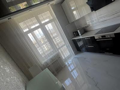 квартира за адресою Драгоманова вул., 10