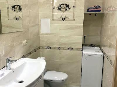 квартира за адресою Перлинна вул., 5Б