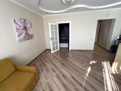 квартира за адресою Ревуцького вул., 9
