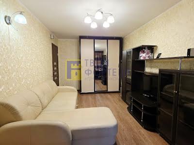 квартира по адресу Квартальна ул. (Гладкова), 6