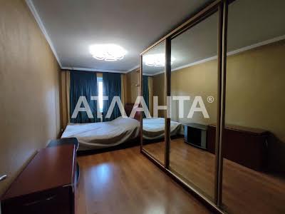 квартира за адресою Генерала Петрова вул., 33