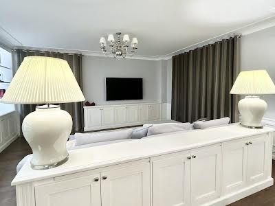 квартира за адресою Білоруська вул., 36А