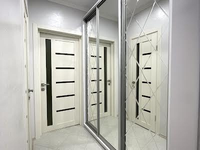 квартира по адресу Василия Стуса ул., 38