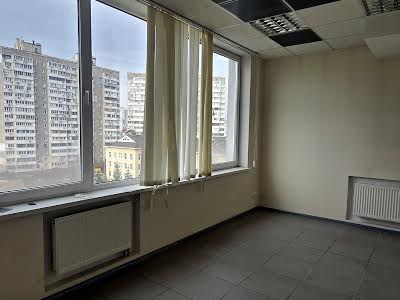 коммерческая по адресу Ларисы Руденко ул., 6А