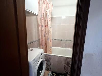 квартира за адресою Симиренка вул., 34-А