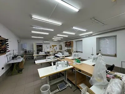 комерційна за адресою Морехідна вул., 1