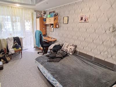 квартира за адресою Рельєфна вул., 8