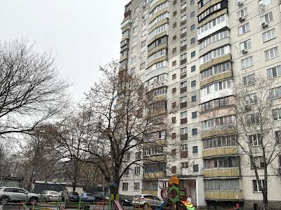 квартира по адресу Булаховского академика ул., 24