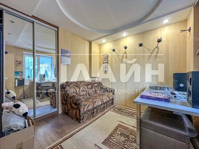 квартира за адресою Українська вул., 35