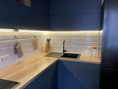 квартира за адресою Бориса Гмирі вул., 16а