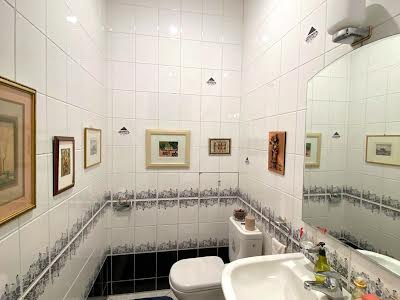 квартира за адресою Десятинна вул., 10
