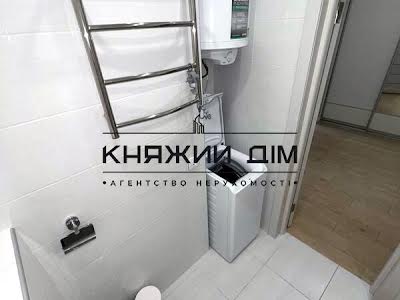 квартира по адресу Ревуцкого ул., 40-Б