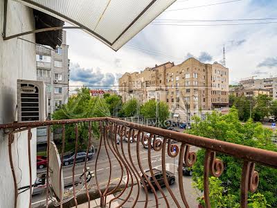комерційна за адресою Оболонська вул., 21