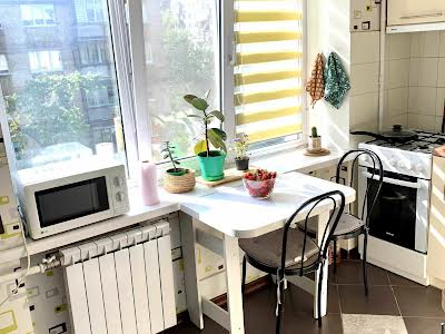 квартира за адресою Празька вул., 8