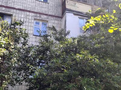 квартира за адресою Ризька вул., 8