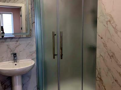 квартира за адресою Озерна вул., 27а