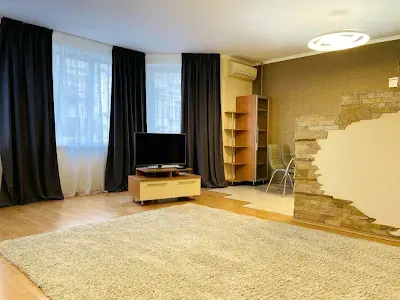 квартира за адресою Межигірська вул., 28