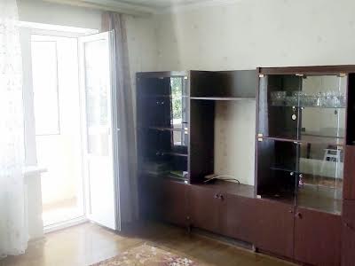 квартира за адресою Космодромна вул., 8