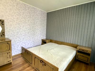 квартира за адресою Науки, 5