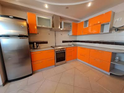 квартира за адресою Репіна, 18