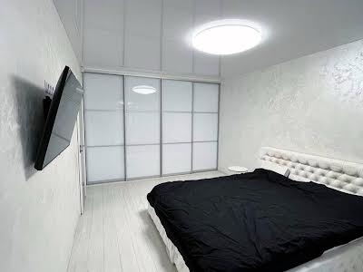 квартира за адресою Білогірська вул., 18в