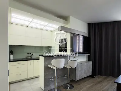 квартира за адресою Завальна вул., 10в