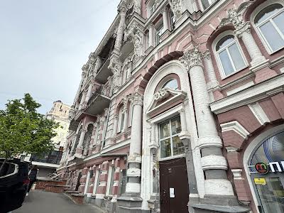 квартира по адресу Лютеранская ул., 6