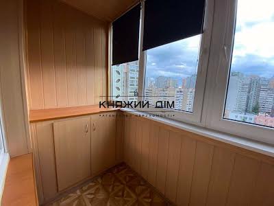 квартира за адресою Михайла Гришка вул., 8