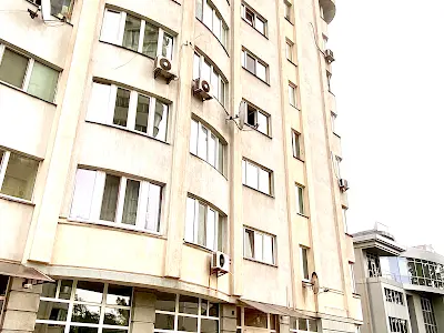 квартира за адресою Верховинна вул., 35