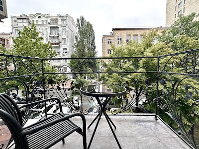 квартира за адресою Шота Руставелі вул., 36