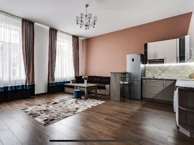 квартира за адресою Юліана Романчука вул., 15