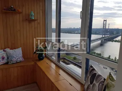 квартира за адресою Зарічна вул., 1В
